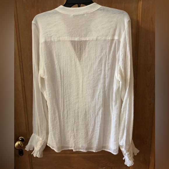 Melanie Lyne - Ladies size 10 ruffled cream blouse. - Picture 2 of 6